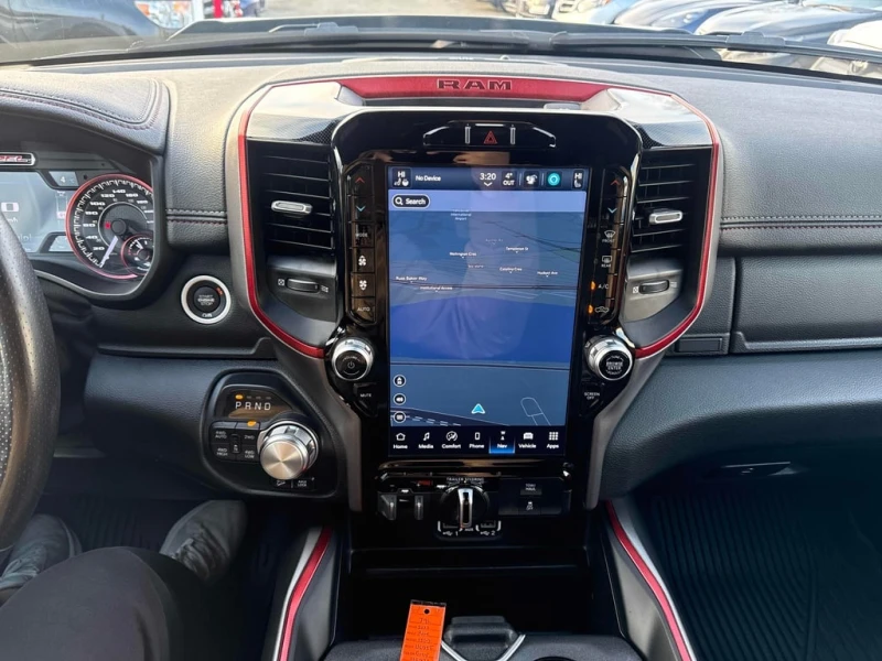 Dodge RAM 1500 * Rebel 4x4 Crew Cab 5'7" Box * CARFAX * , снимка 9 - Автомобили и джипове - 53191545