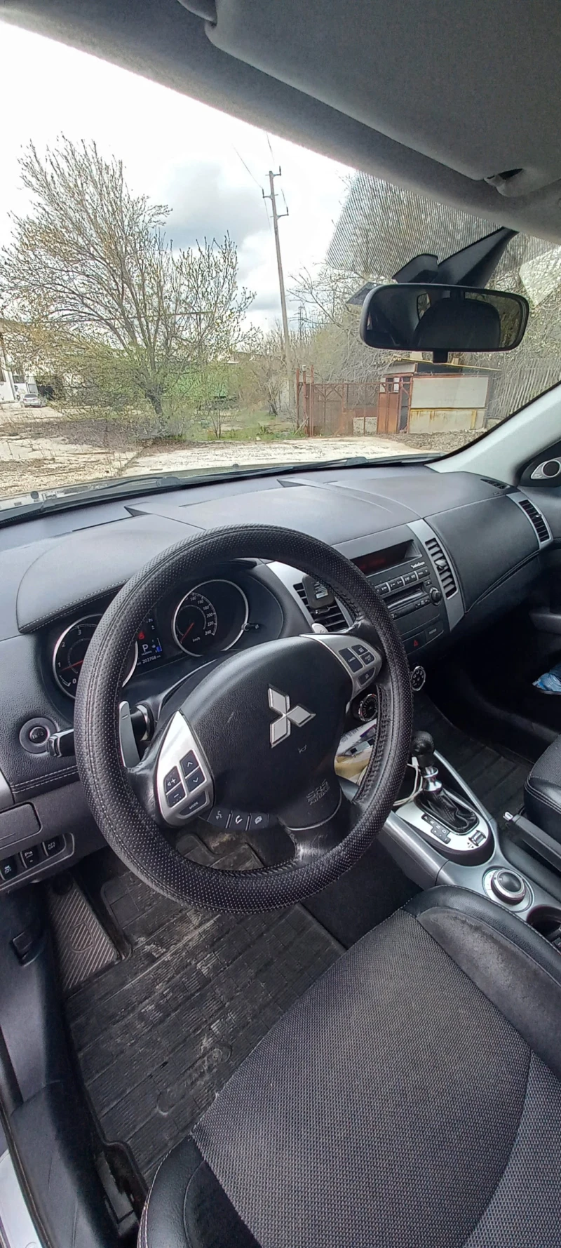 Mitsubishi Outlander 2.2 DiD-156к.с 4х4, снимка 5 - Автомобили и джипове - 53499718