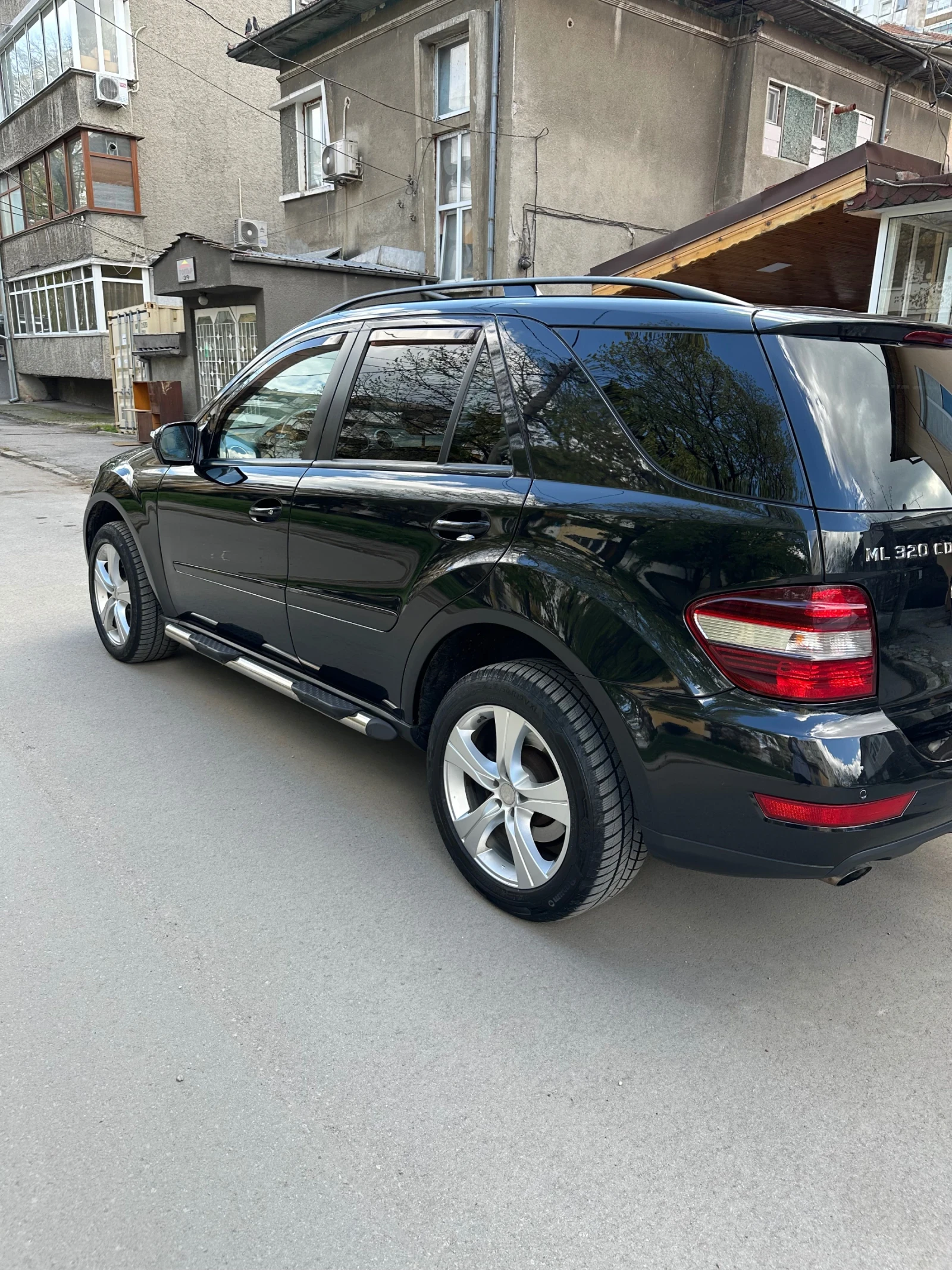 Mercedes-Benz ML 320  - изображение 7