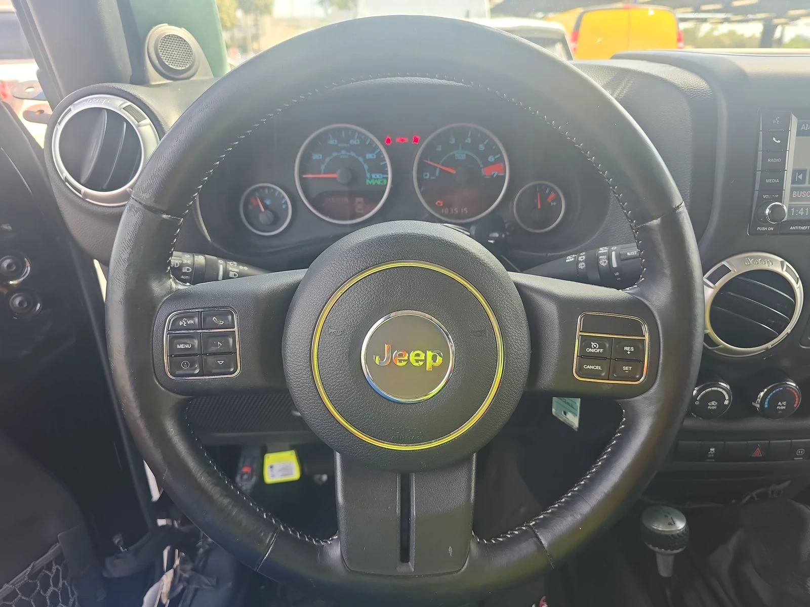 Jeep Wrangler  - изображение 7