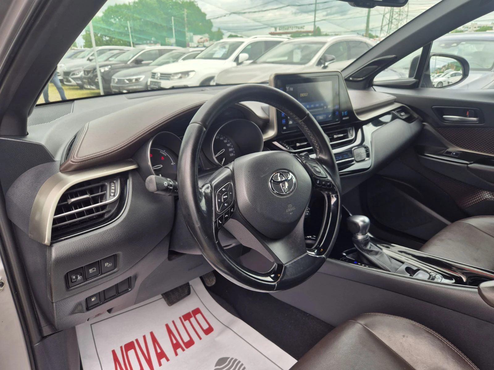 Toyota C-HR 1.8 HYBRID-КОЖА - изображение 8