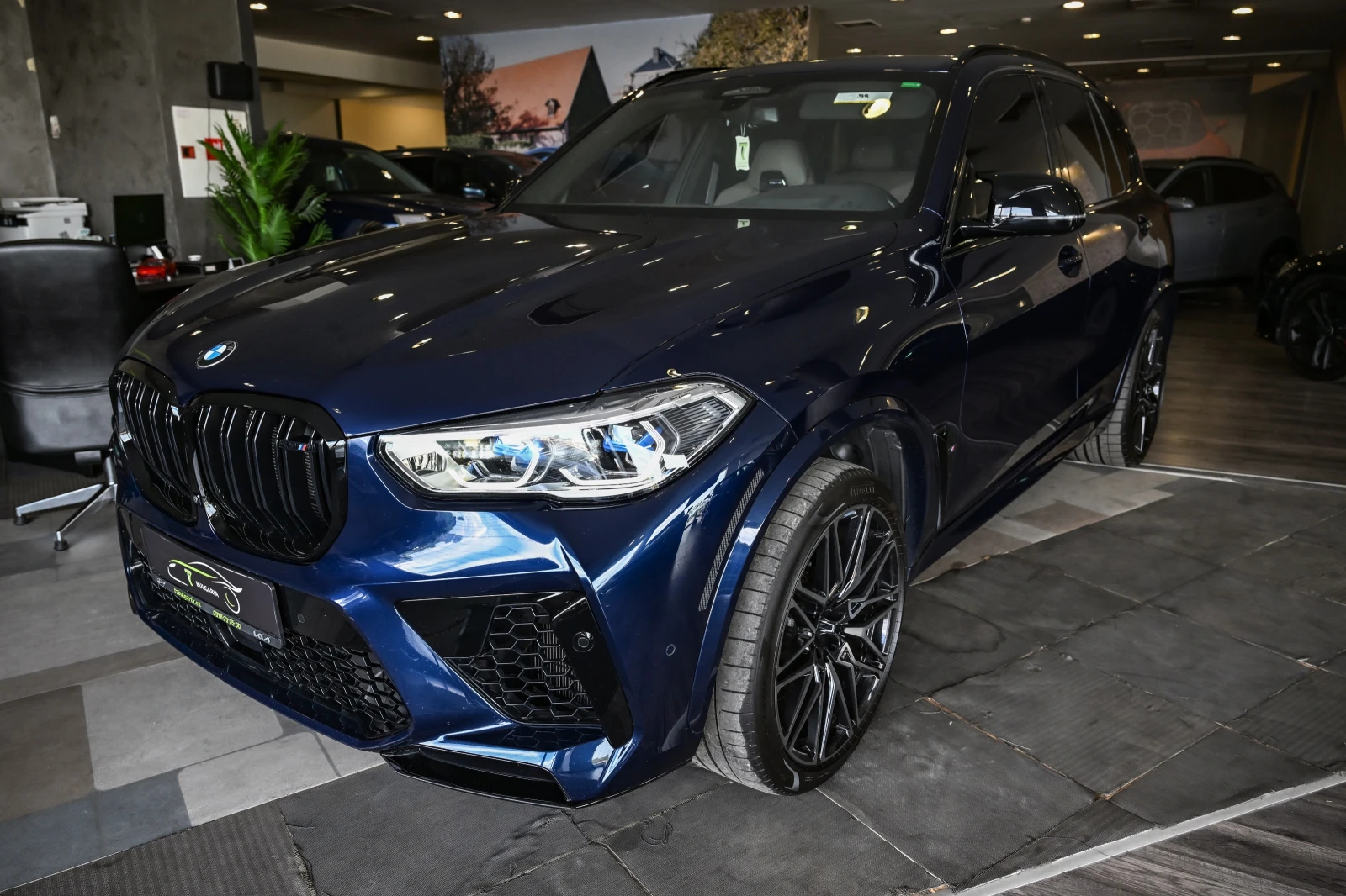 BMW X5 BMW X5 M M Competition TwinPower Turbo V8 - изображение 3