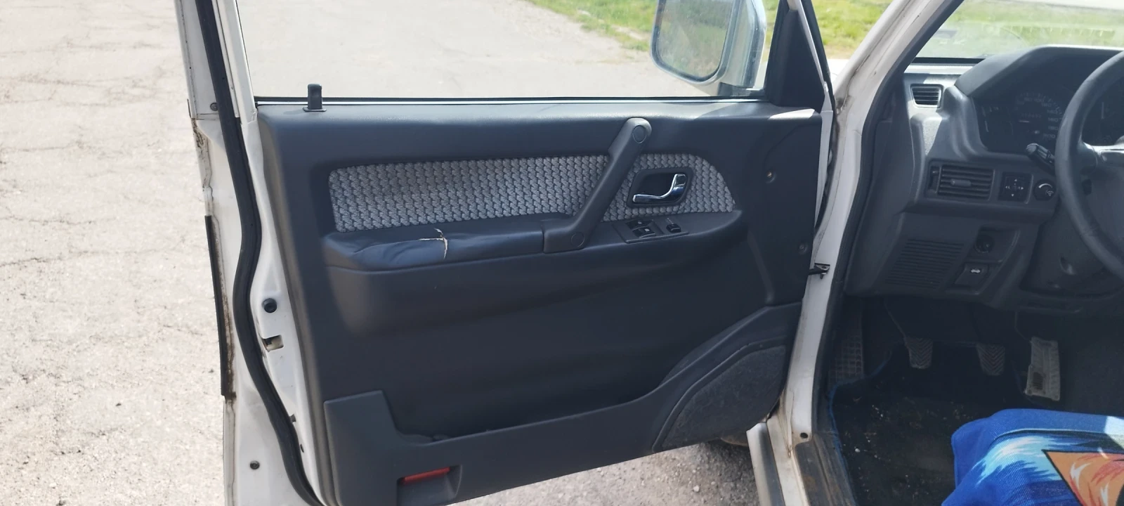 Mitsubishi Pajero 2.5 - изображение 7