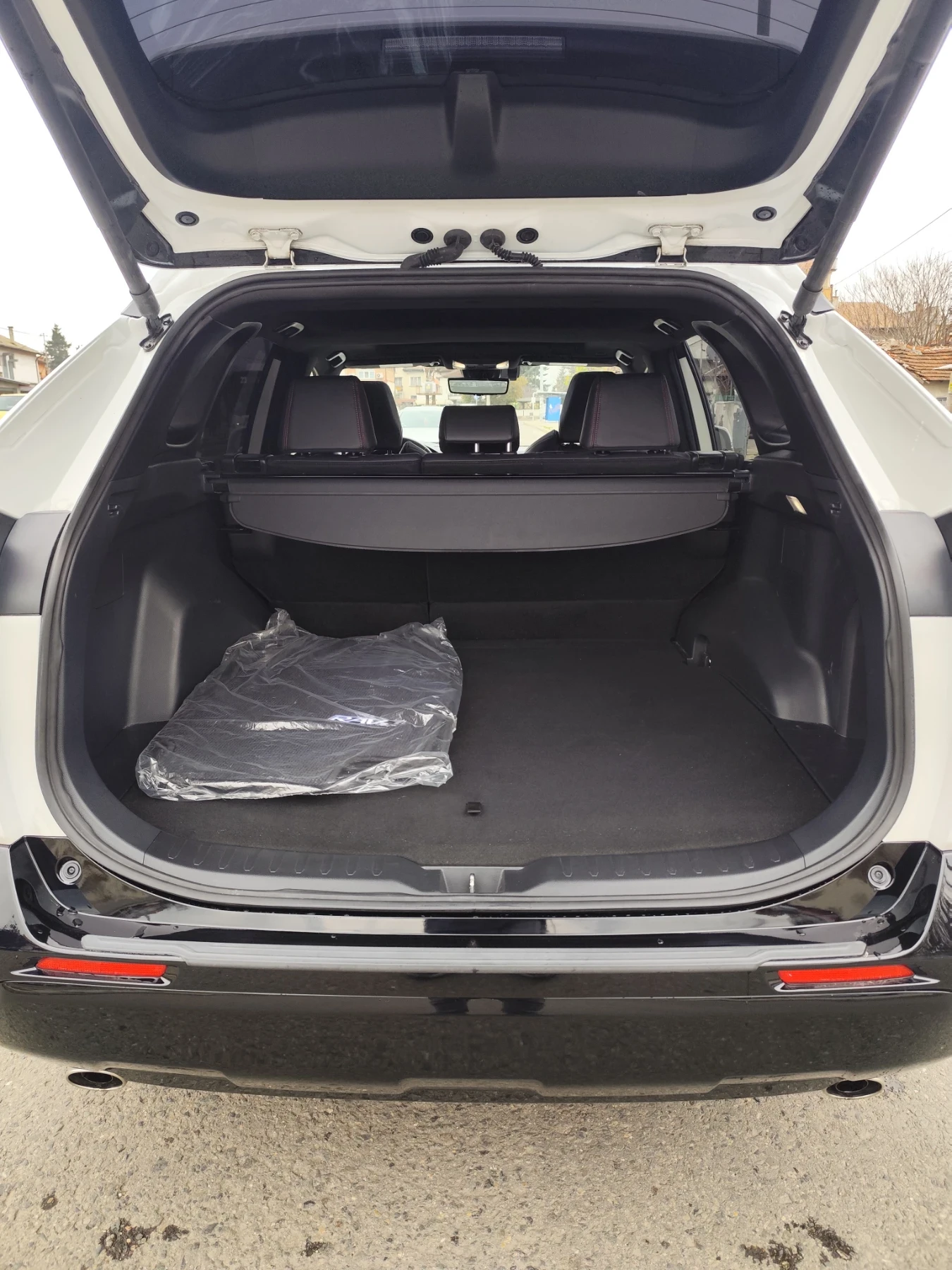 Toyota Rav4 Plug in hybrid 2024 | Mobile.bg   15