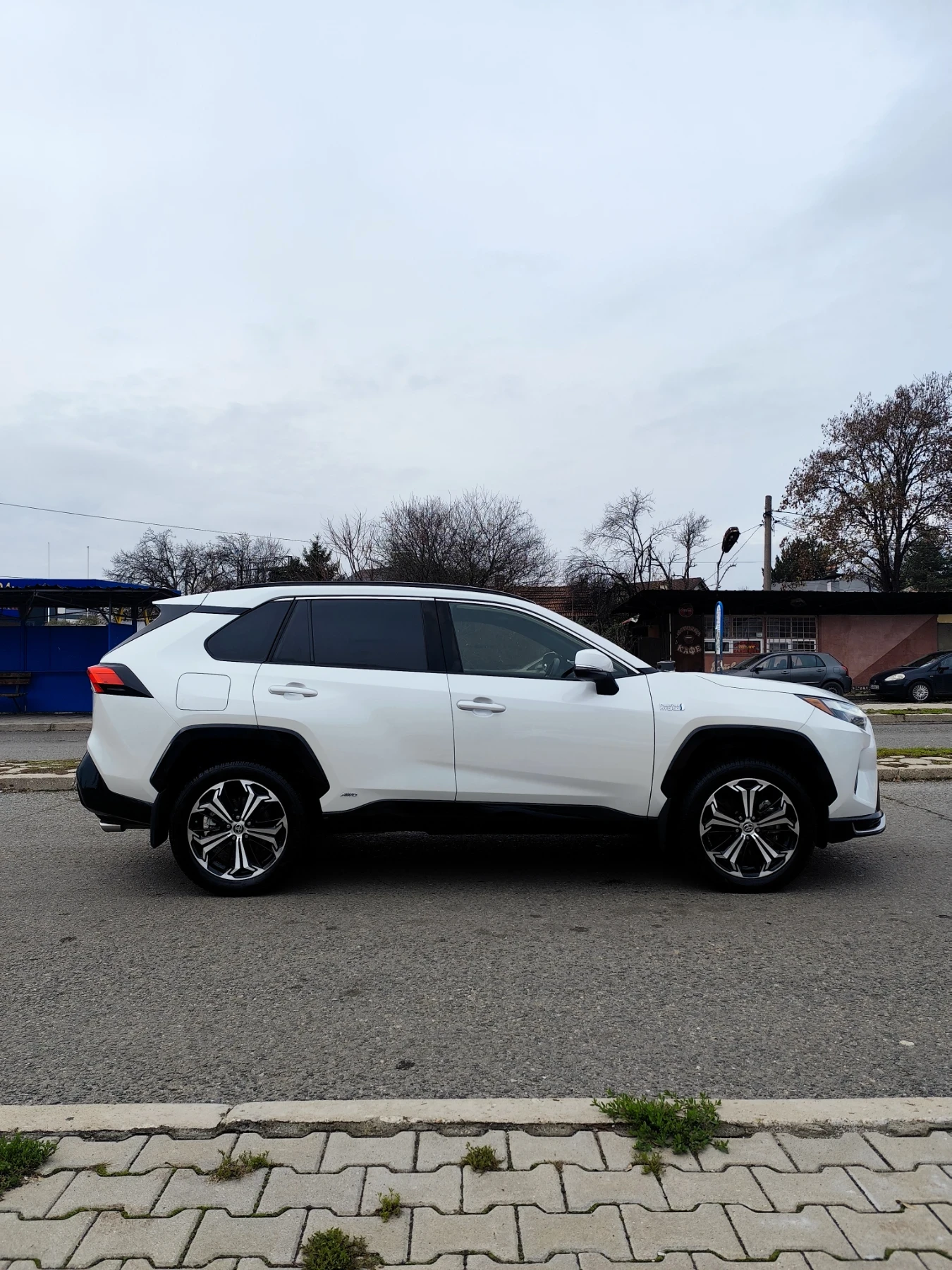 Toyota Rav4 Plug in hybrid 2024 - изображение 6