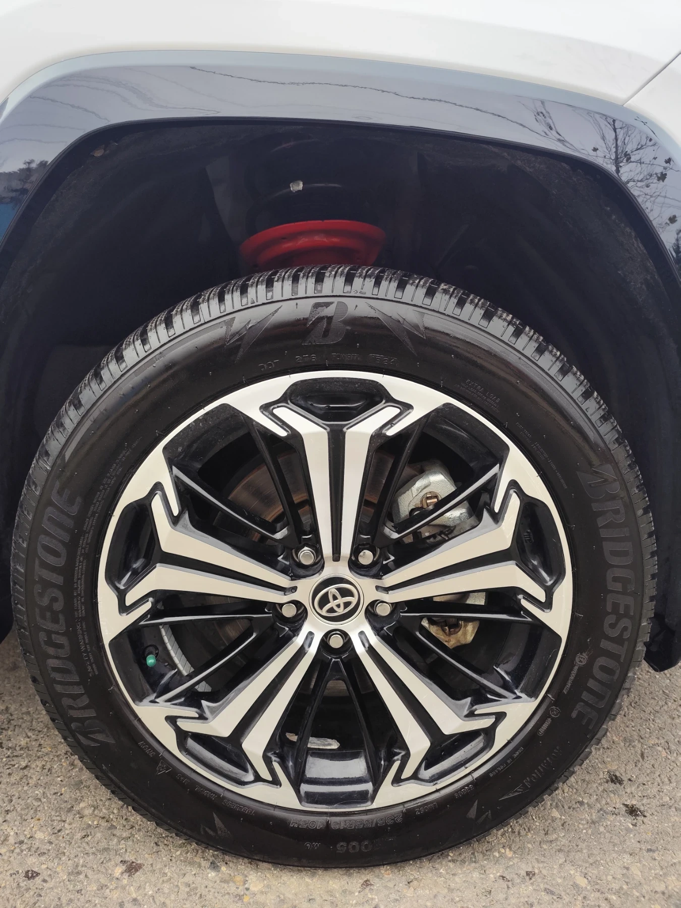 Toyota Rav4 Plug in hybrid 2024 - изображение 9