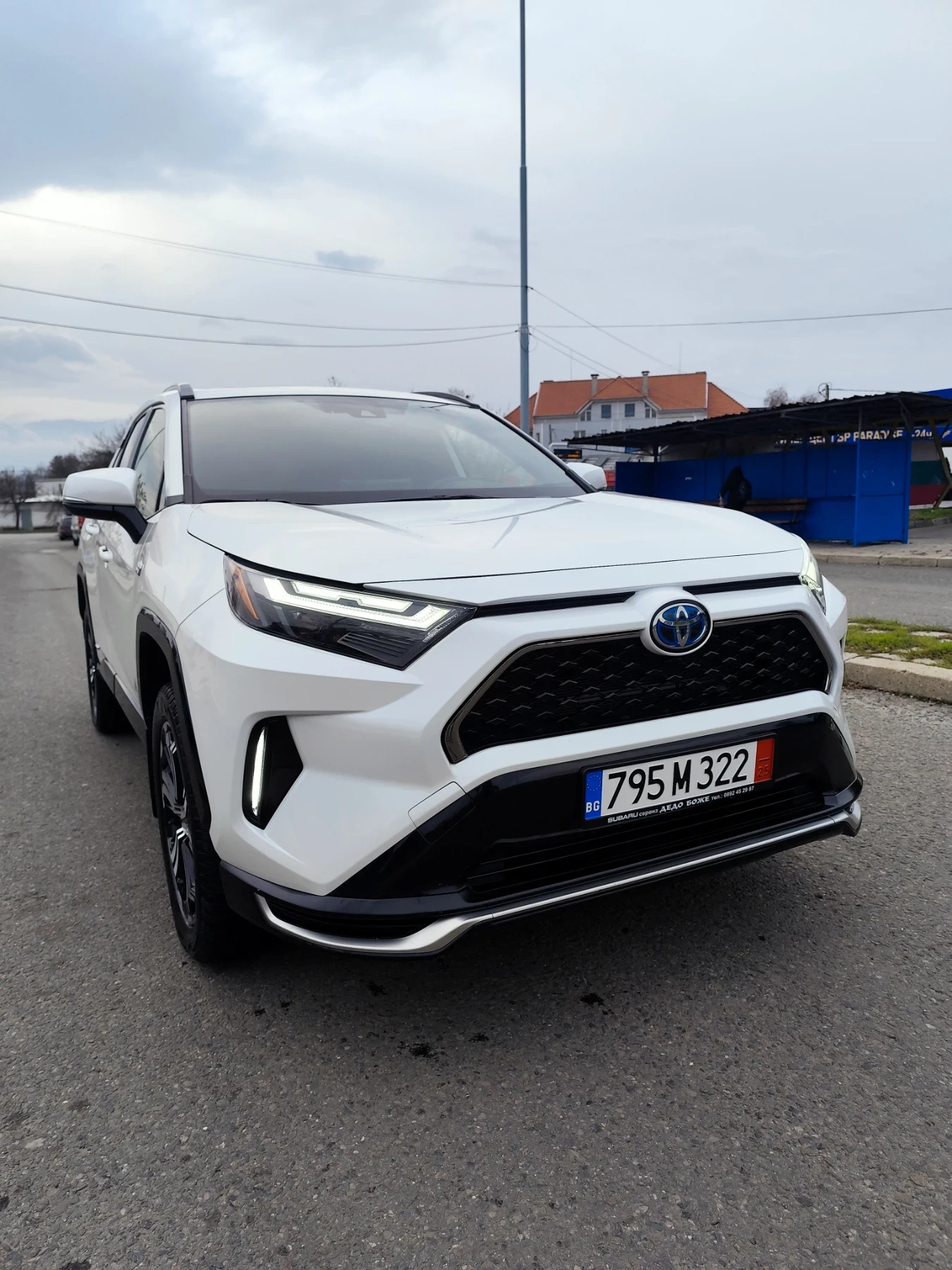 Toyota Rav4 Plug in hybrid 2024 - изображение 2