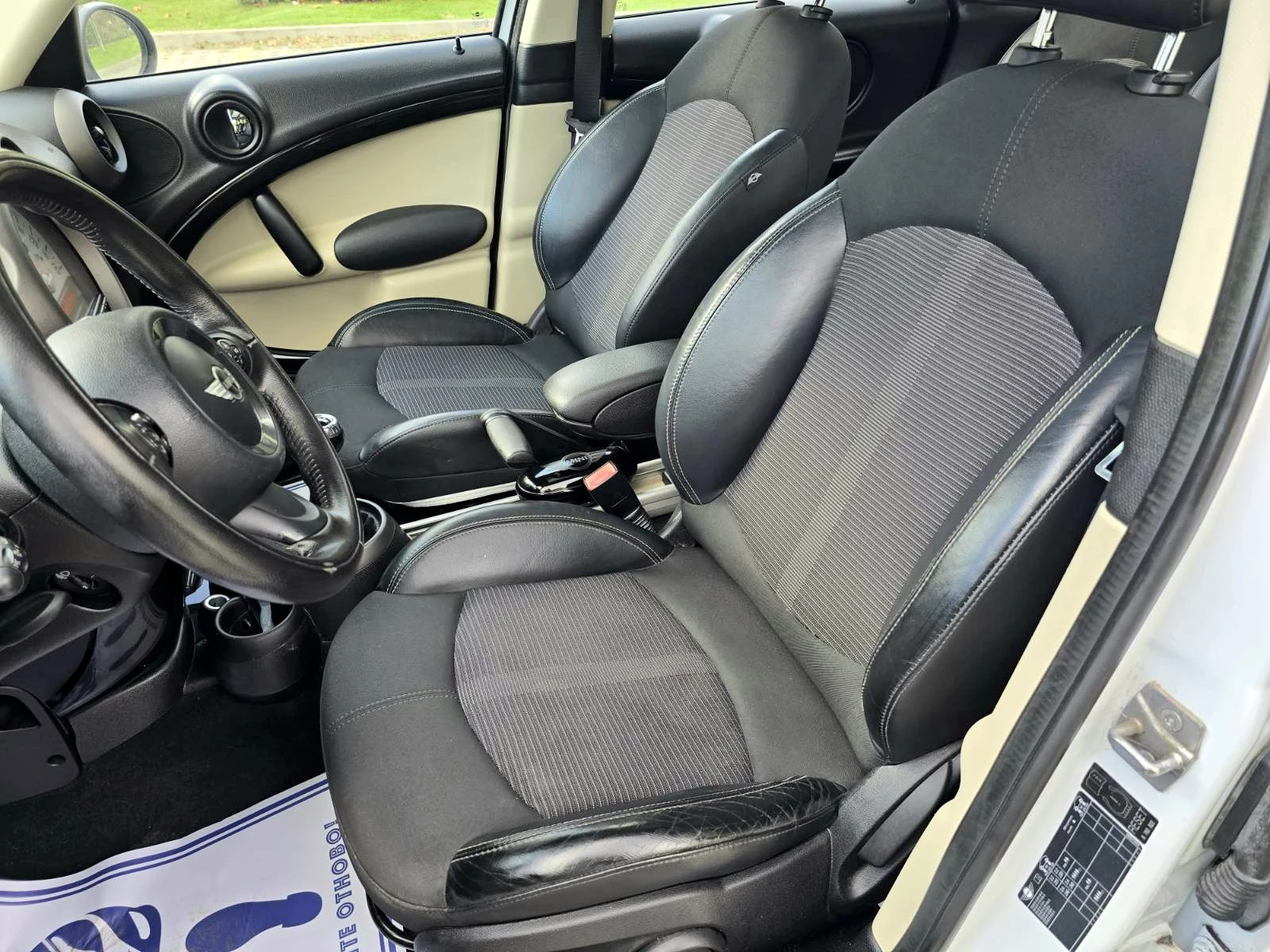 Mini Countryman 1.6D/КОЖА/ПАНОРАМА, снимка 9 - Автомобили и джипове - 55570257