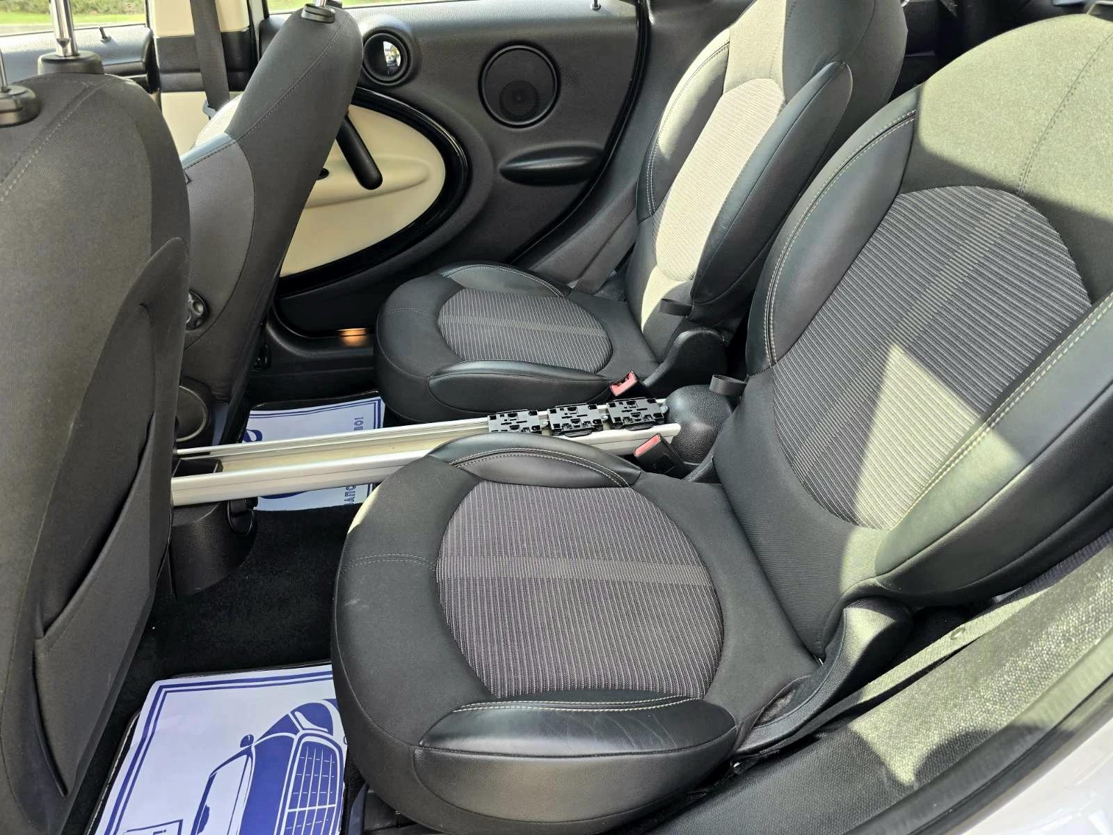 Mini Countryman 1.6D/КОЖА/ПАНОРАМА, снимка 13 - Автомобили и джипове - 55570257