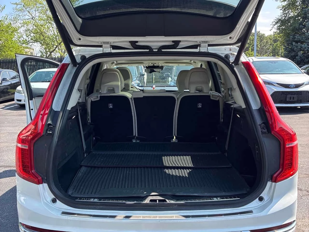 Volvo Xc90 Inscription / 360 / Bowers & Wilkins, снимка 12 - Автомобили и джипове - 55754272