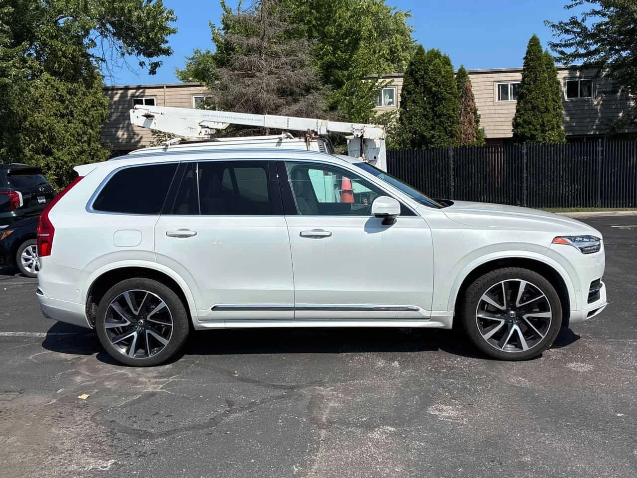 Volvo Xc90 Inscription / 360 / Bowers & Wilkins, снимка 3 - Автомобили и джипове - 55754272