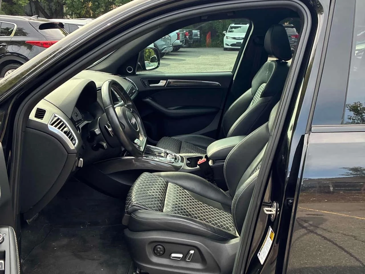Audi SQ5 * 3.0T Technik * CARFAX * ОПЦИЯ ЗА ФИНАНСИРАНЕ * , снимка 12 - Автомобили и джипове - 55778229