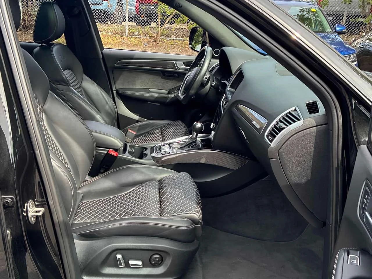 Audi SQ5 * 3.0T Technik * CARFAX * ОПЦИЯ ЗА ФИНАНСИРАНЕ * , снимка 17 - Автомобили и джипове - 55778229