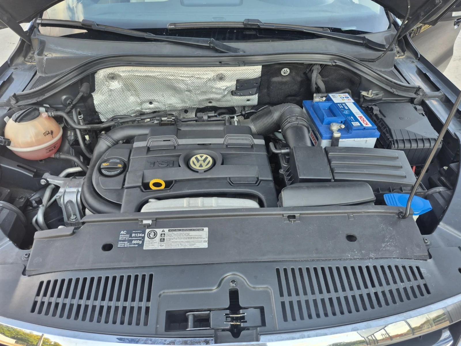 VW Tiguan 150К.КОЖ.4?4НАВ.ПОН., снимка 17 - Автомобили и джипове - 56003072