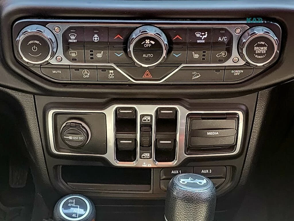Jeep Wrangler Unlimited Sport * АвтоКредит * (ЦЕНА ДО БГ), снимка 15 - Автомобили и джипове - 56227363