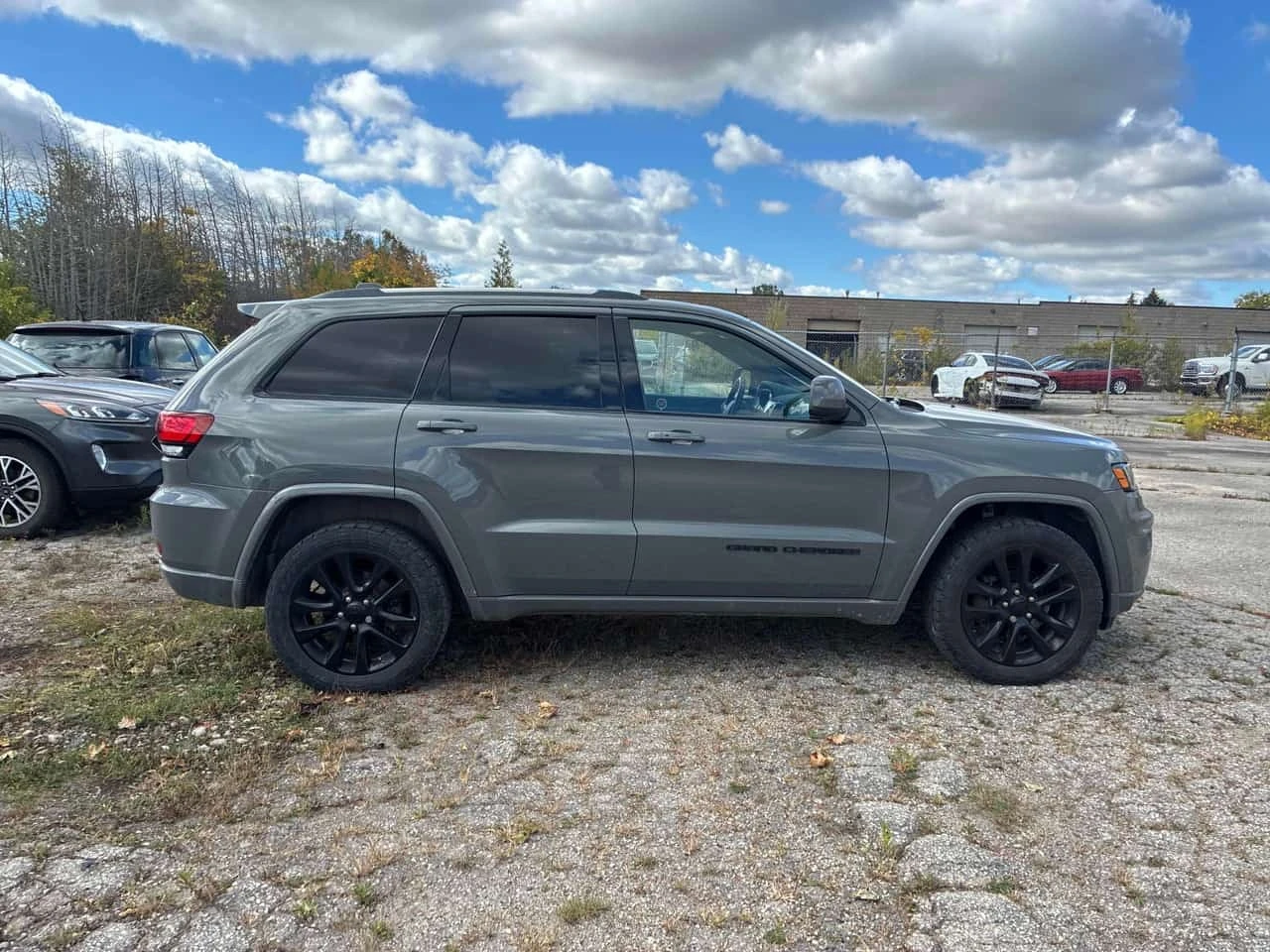 Jeep Grand cherokee Altitude * CARFAX * АВТОКРЕДИТ * , снимка 3 - Автомобили и джипове - 56295165