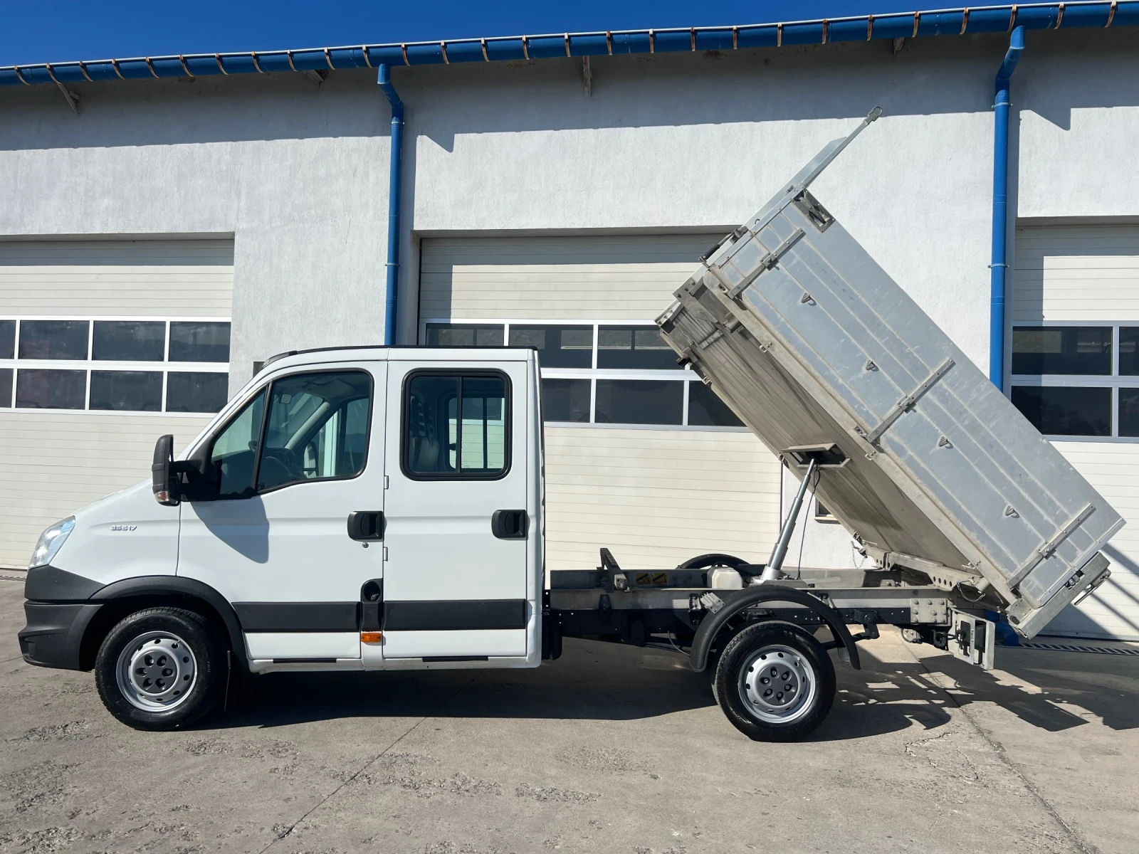 Iveco Daily 35s17 / 3.0 - 170к.с / 7-места  - изображение 4