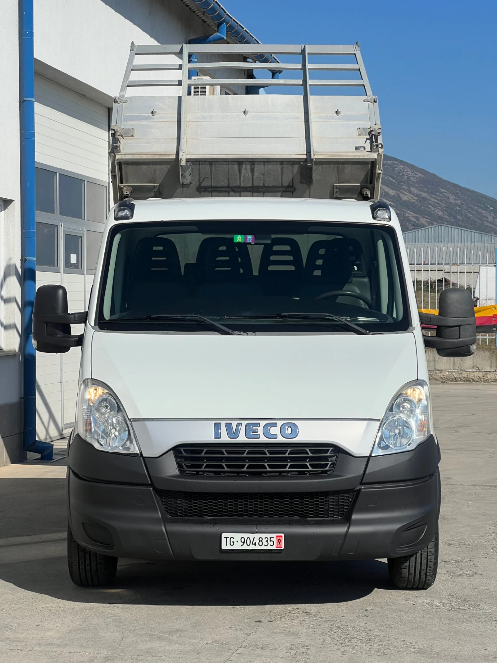 Iveco Daily 35s17 / 3.0 - 170к.с / 7-места  - изображение 2