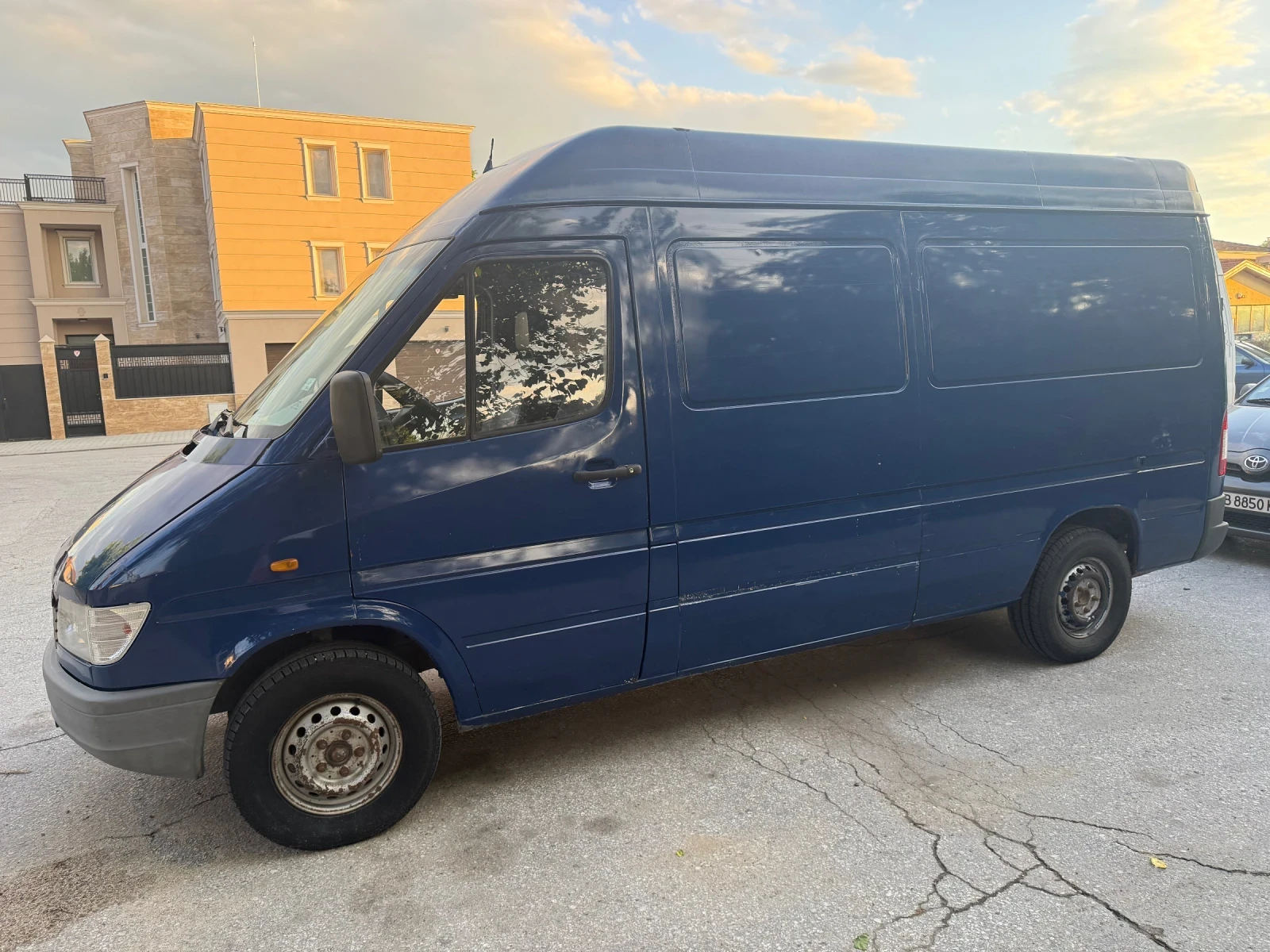 Mercedes-Benz Sprinter 312