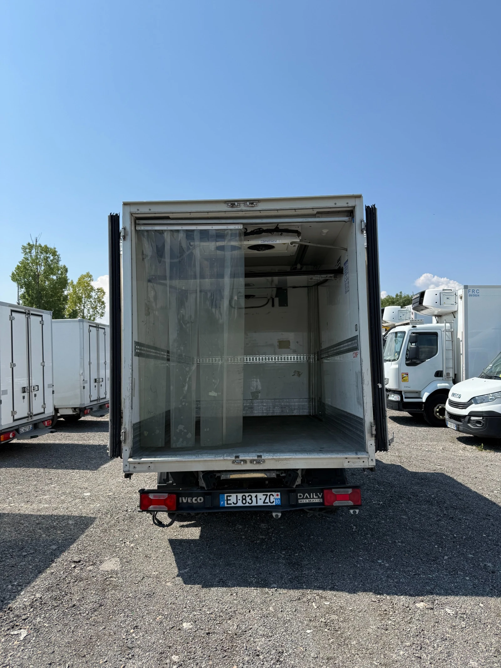 Iveco Daily 35C14, снимка 7 - Бусове и автобуси - 55354328