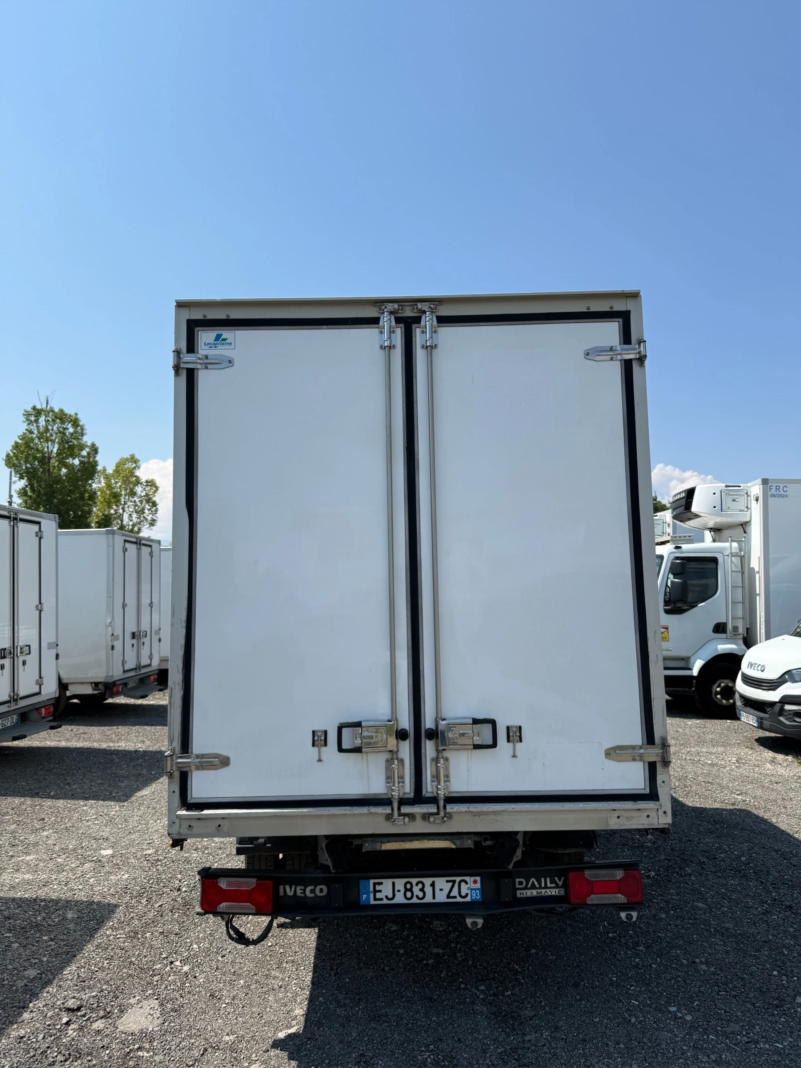 Iveco Daily 35C14, снимка 6 - Бусове и автобуси - 55354328