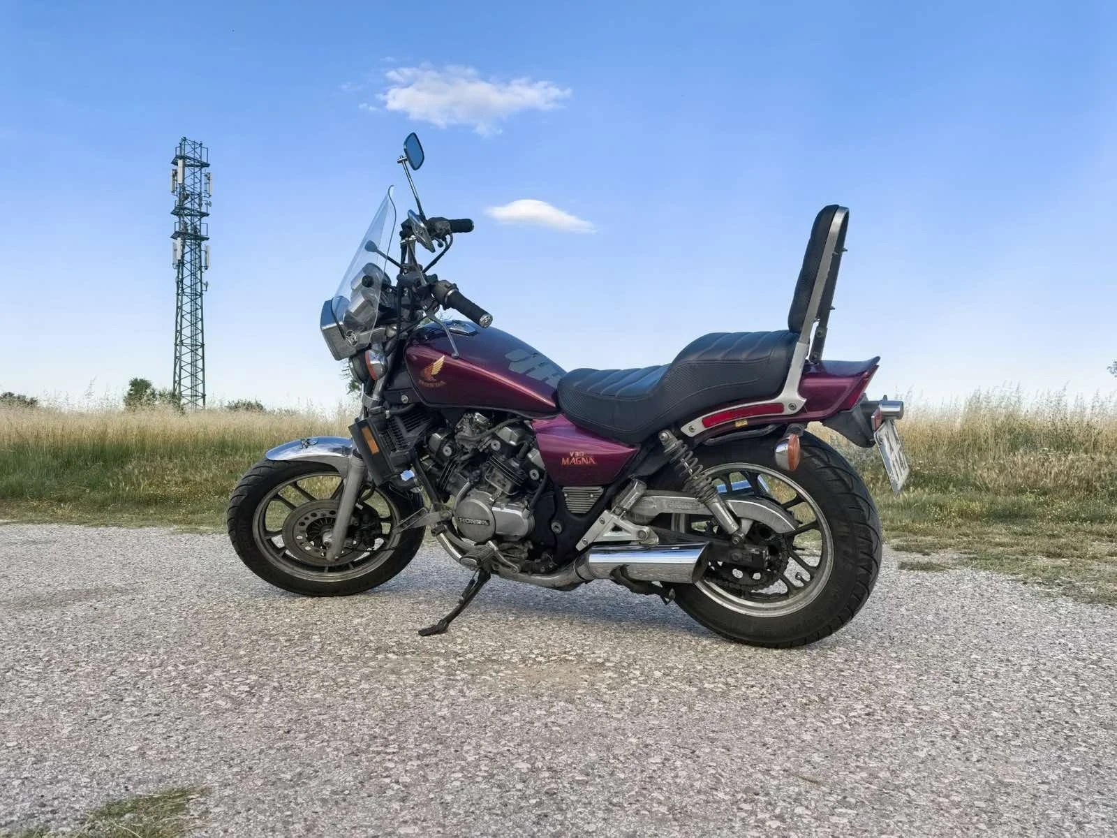 Honda Magna, снимка 6 - Мотоциклети и мототехника - 55022915