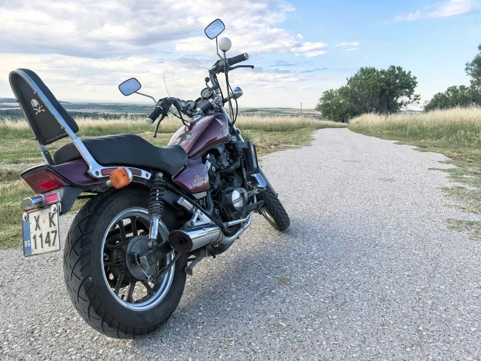 Honda Magna, снимка 2 - Мотоциклети и мототехника - 55022915