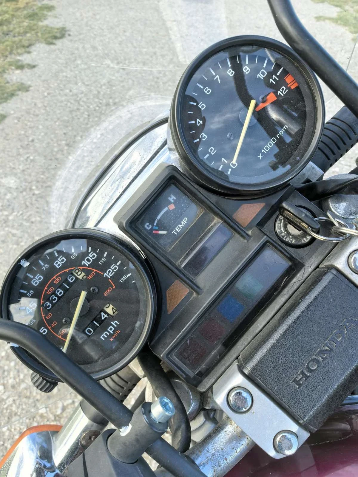 Honda Magna, снимка 5 - Мотоциклети и мототехника - 55022915