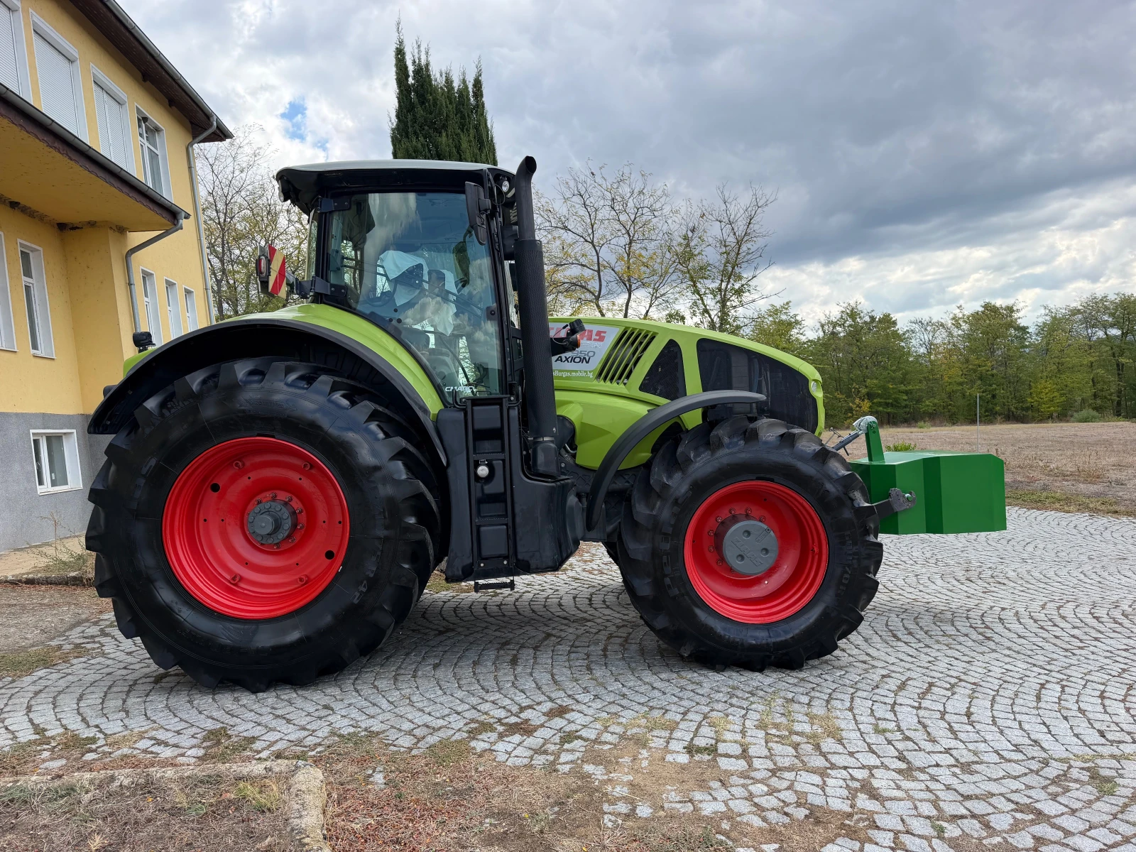 Трактор Claas AXION 950 CMATIC CEBIS НАВИГАЦИЯ НОВИ ГУМИ ЛИЗИНГ, снимка 9 - Селскостопанска техника - 56288891