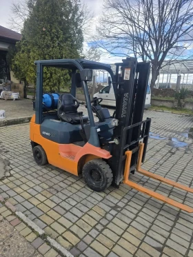 Мотокар Toyota Газ/ Бензин , снимка 1