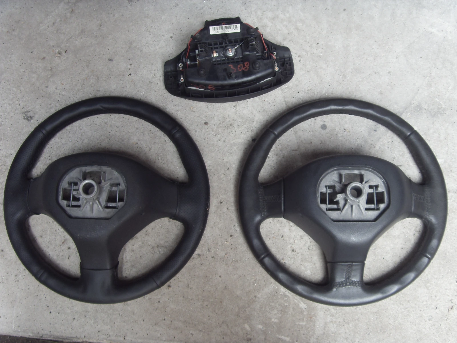    .   208, 308 | Mobile.bg   4