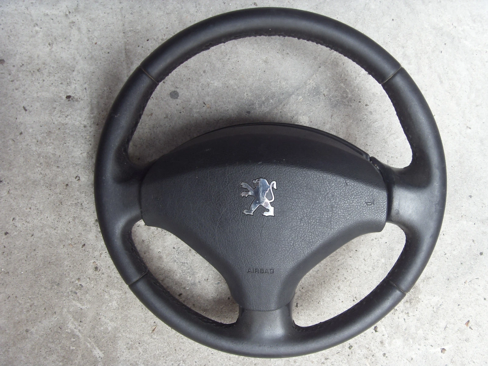    .   208, 308 | Mobile.bg   6