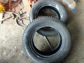 Гуми Зимни 215/65R16, снимка 13