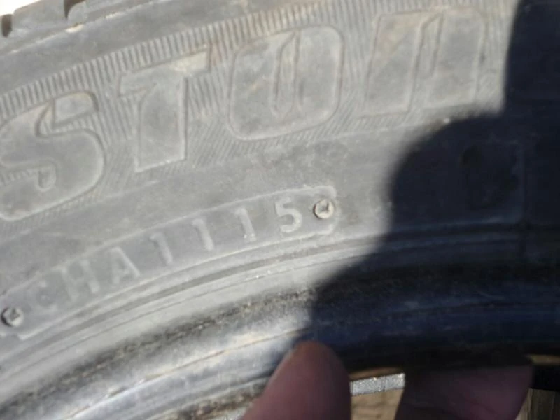 Гуми Летни 175/60R15, снимка 2 - Гуми и джанти - 17649440