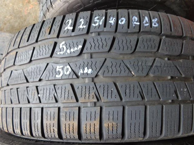 Гуми Зимни 225/40R18, снимка 6 - Гуми и джанти - 18373488