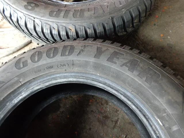 Гуми Зимни 215/65R16, снимка 7 - Гуми и джанти - 20249846