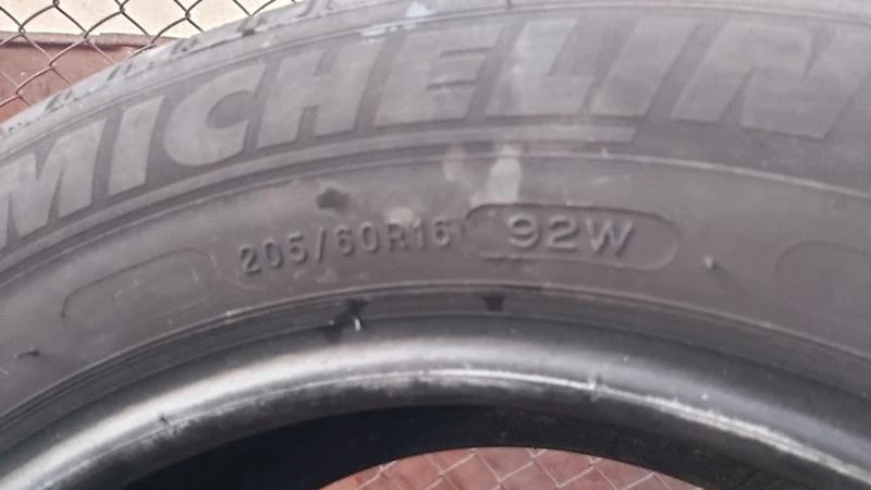 Гуми Летни 205/60R16, снимка 8 - Гуми и джанти - 27516117