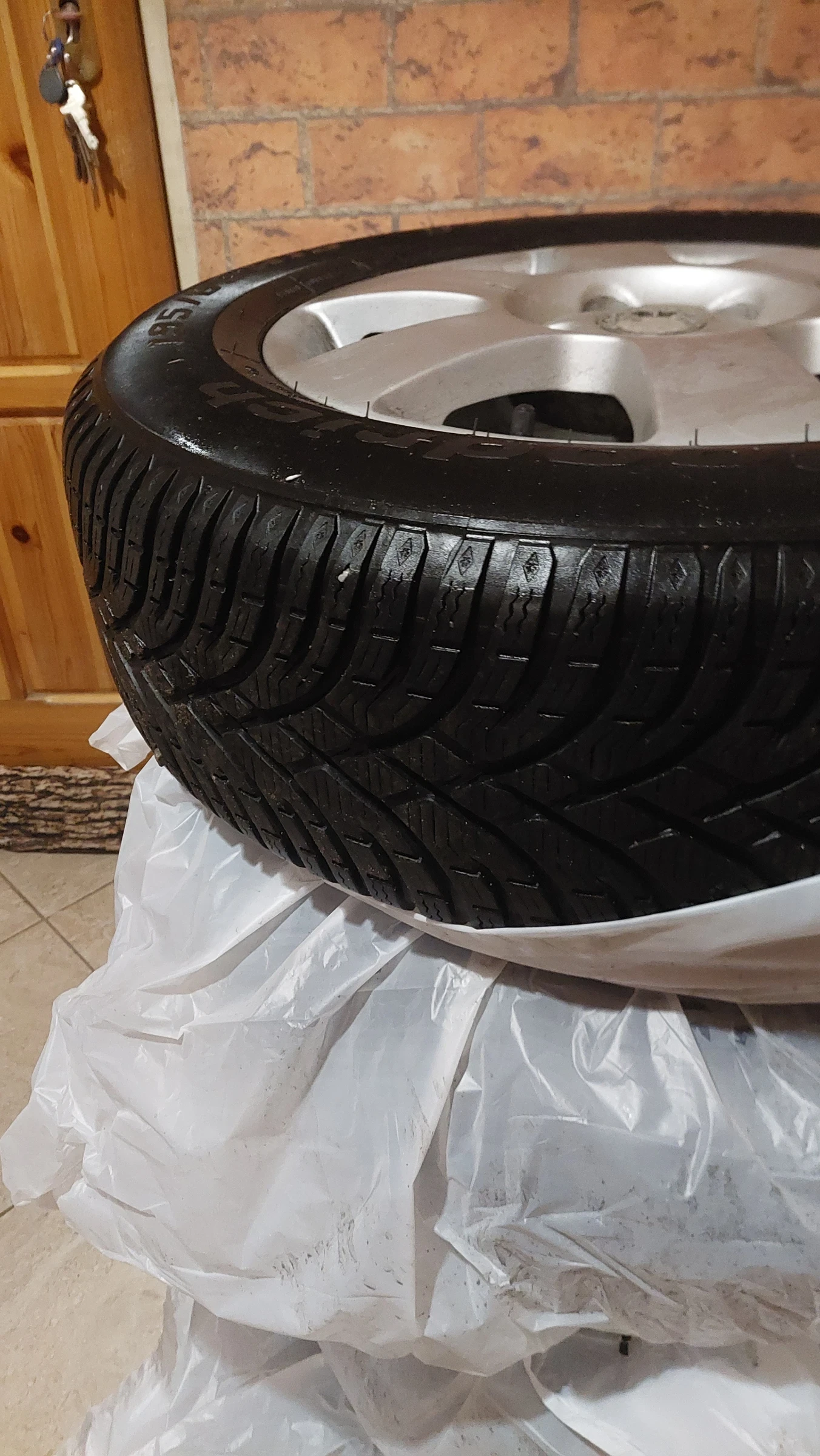    195/65R15  Skoda Octavia | Mobile.bg   4