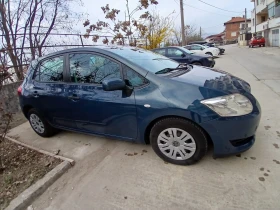 Toyota Auris, снимка 2