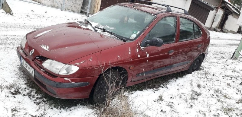 Renault Megane 1600, снимка 1 - Автомобили и джипове - 41554731