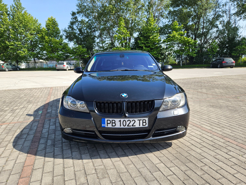 BMW 330 E90 Recaro, Navi, снимка 2 - Автомобили и джипове - 45638093