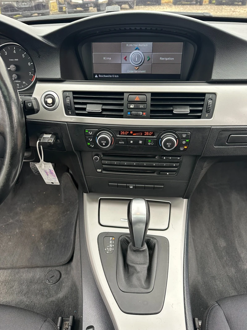 BMW 330 3.0I 258kc AUTOMAT CH, снимка 12 - Автомобили и джипове - 48208224