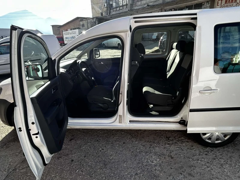 VW Caddy, снимка 10 - Автомобили и джипове - 48536443