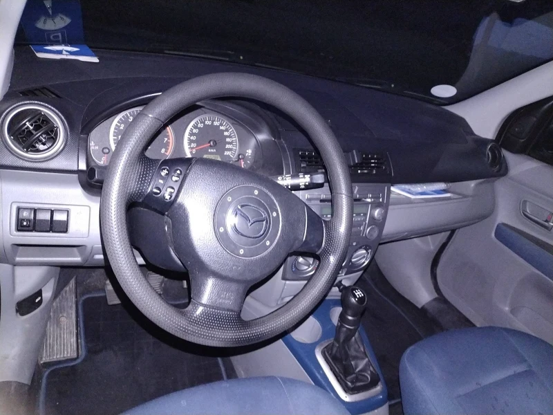 Mazda 2, снимка 2 - Автомобили и джипове - 48719002