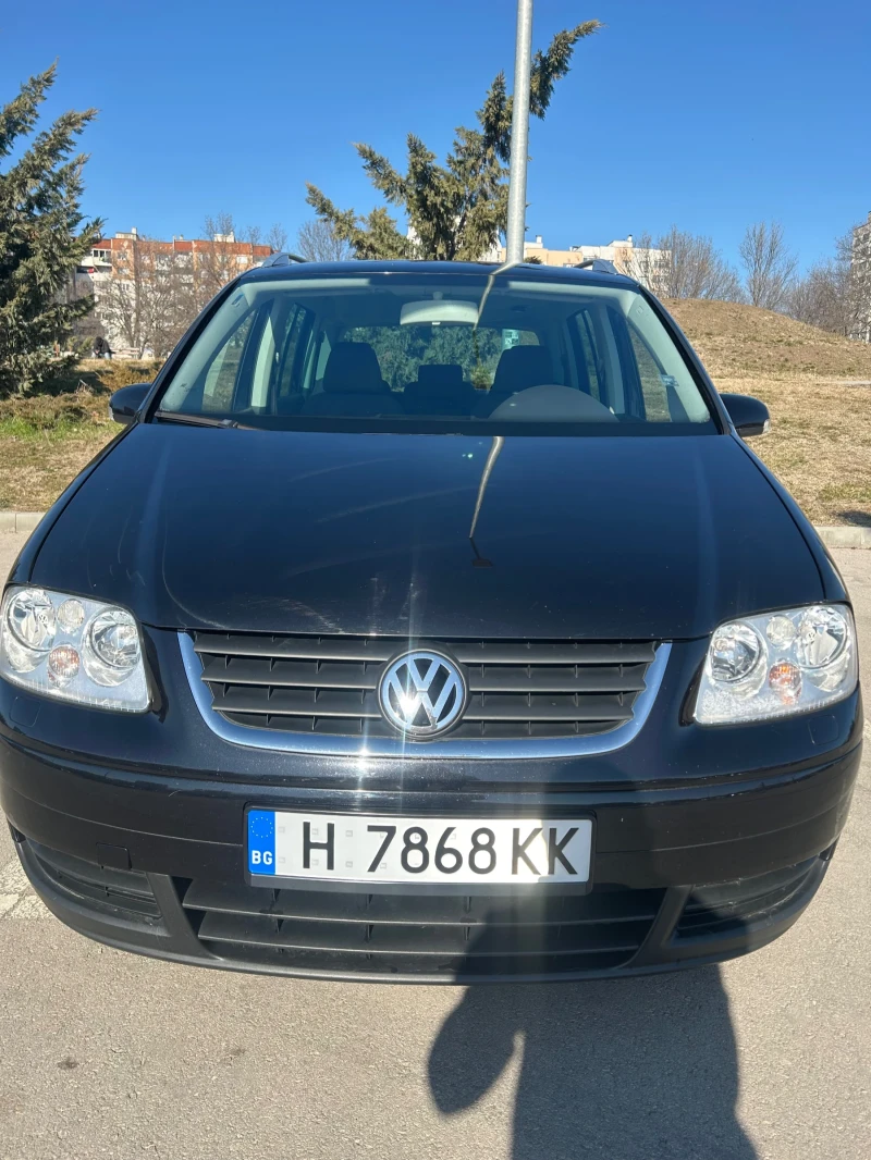 VW Touran 2000 TDI, 8Клап., снимка 3 - Автомобили и джипове - 48863624