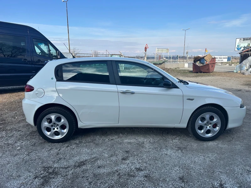 Alfa Romeo 147 1.6, снимка 5 - Автомобили и джипове - 49143625