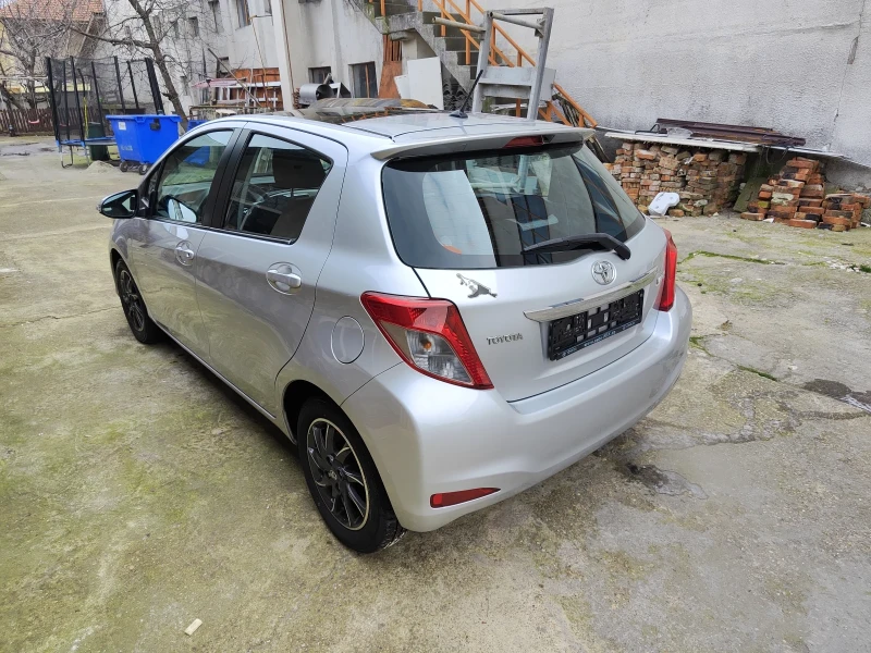 Toyota Yaris Club 1, 33 Панорама, снимка 5 - Автомобили и джипове - 49414089