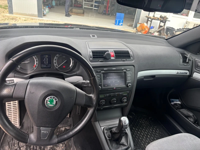 Skoda Octavia 2.0 TFSI, снимка 7 - Автомобили и джипове - 49464537