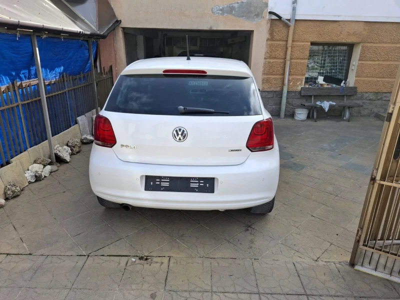 VW Polo 1.6 bifuel фабрична газ, снимка 5 - Автомобили и джипове - 49498835