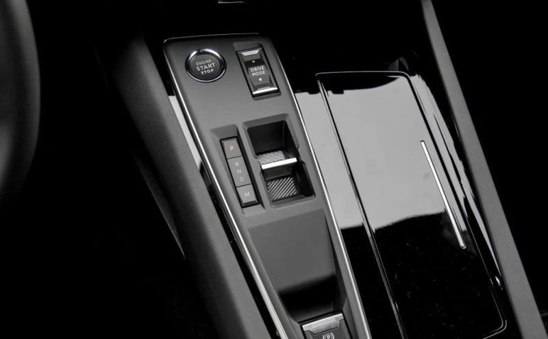 Peugeot 306 131HP/ALLURE/ACC/360/LED-MATRIX/NAVI/FACELIFT/368v, снимка 13 - Автомобили и джипове - 50204634